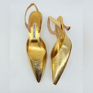 Manolo Blahnik Metallic Gold Snakeskin Carolyne 50mm slingback pumps EU 41